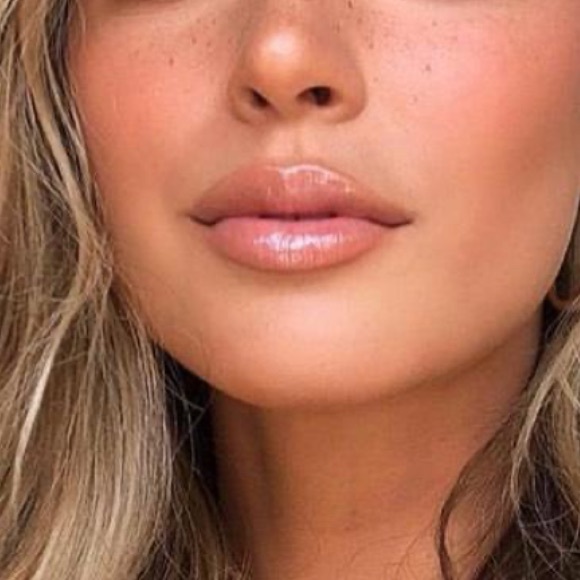 Iconic London Lip Gloss in Nearly Nude NEW in box - Picture 4 of 14